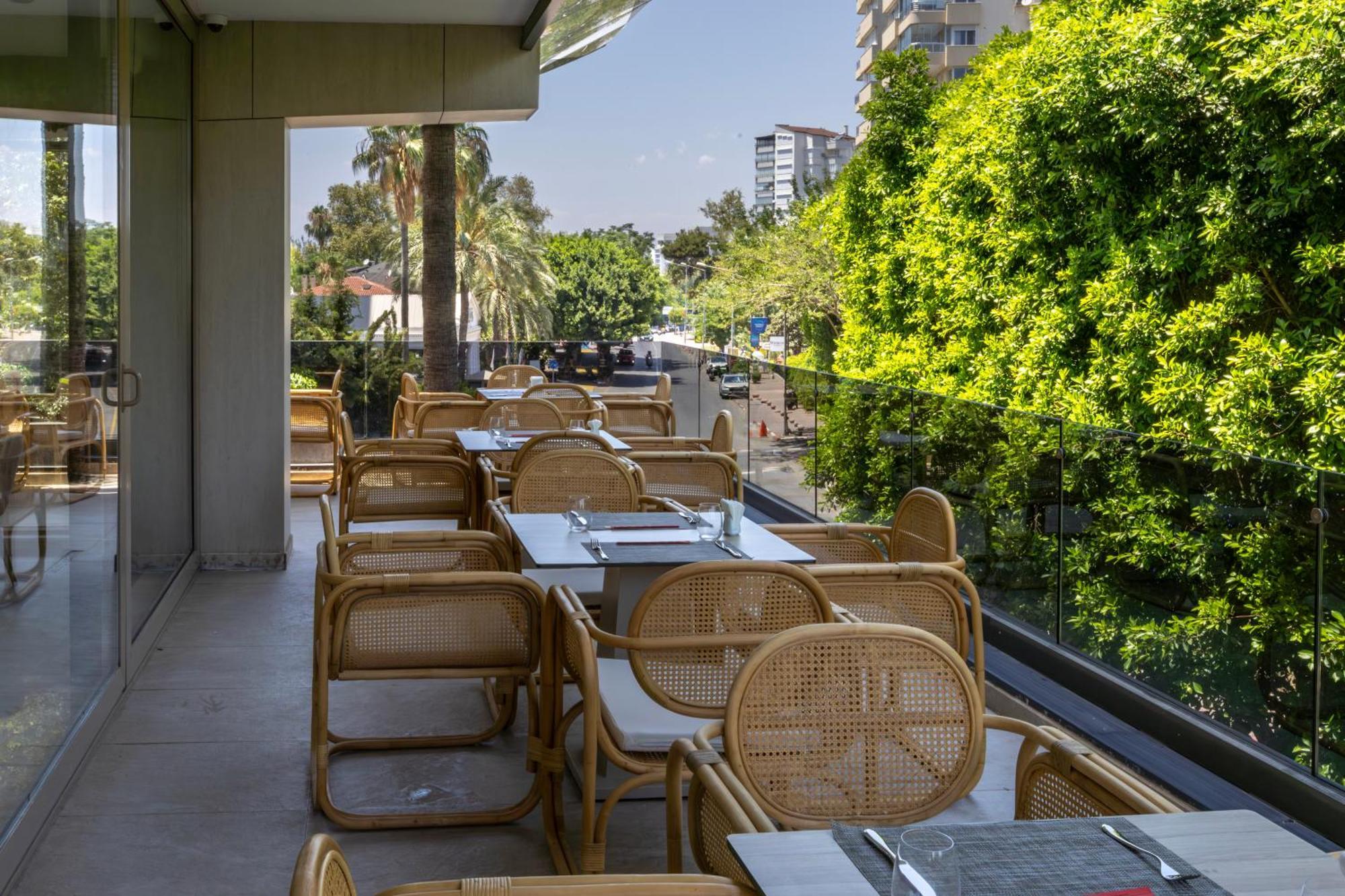 Delta Hotels By Marriott Antalya Lara - Adult Only Zewnętrze zdjęcie