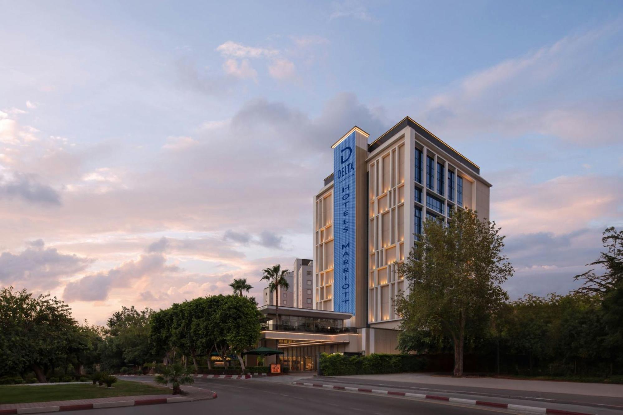 Delta Hotels By Marriott Antalya Lara - Adult Only Zewnętrze zdjęcie